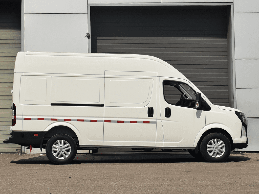 DongFeng K33-561